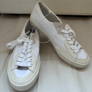 Calvin Klein KCLAURI-R Women's White Off-White Canvas Sneaker Shoes, Size 7M